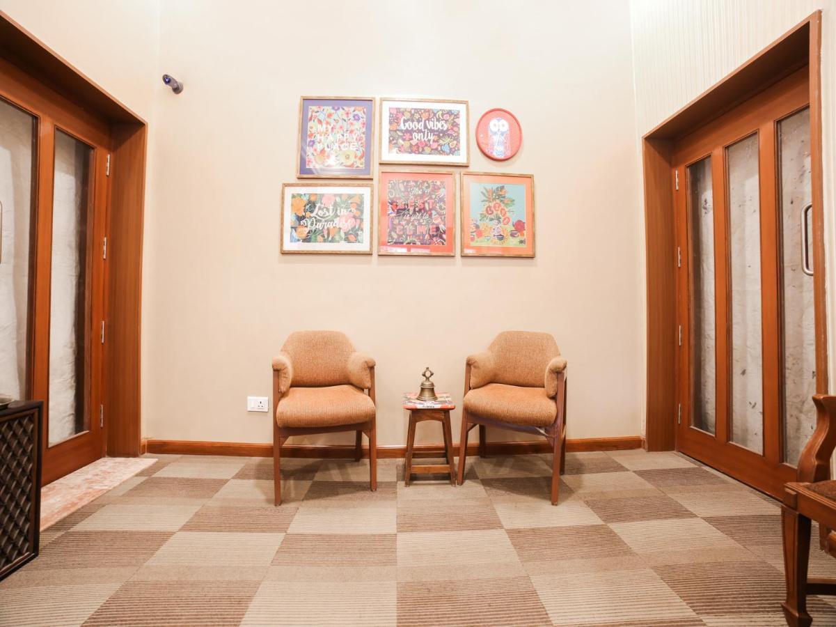 Capital O 10953 Dayal Lodge - A Boutique Hotel Агра Екстериор снимка